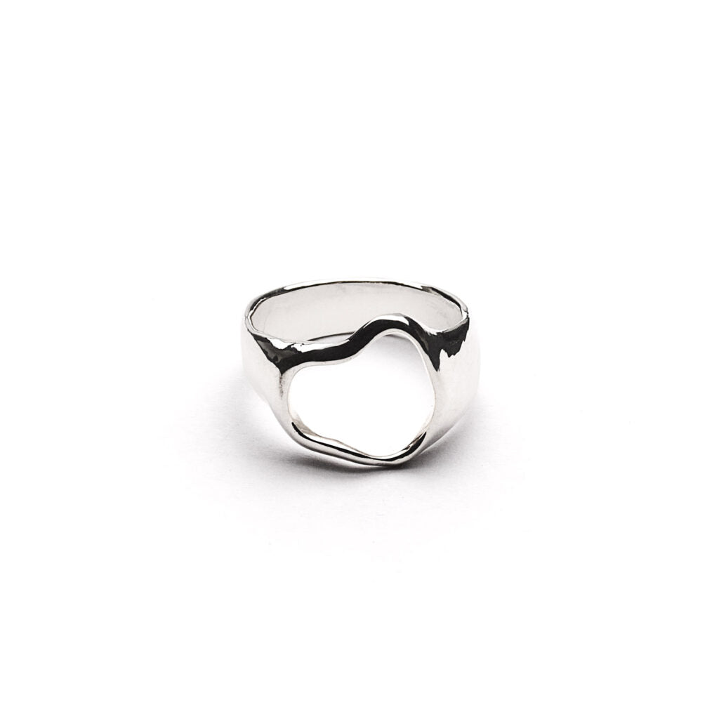 Hole ring
