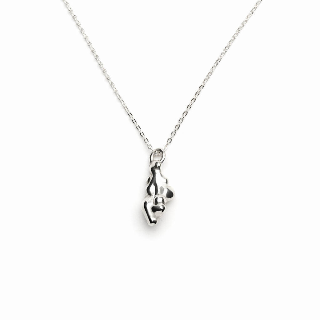 Tarebia necklace