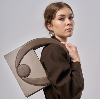 The Lotus Bag Taupe/Chocolate