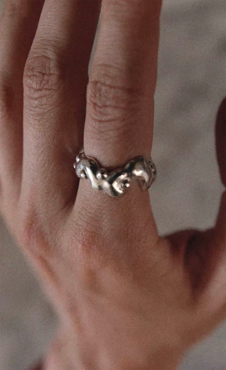 Notodoris ring