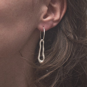 Liquid shape earrings